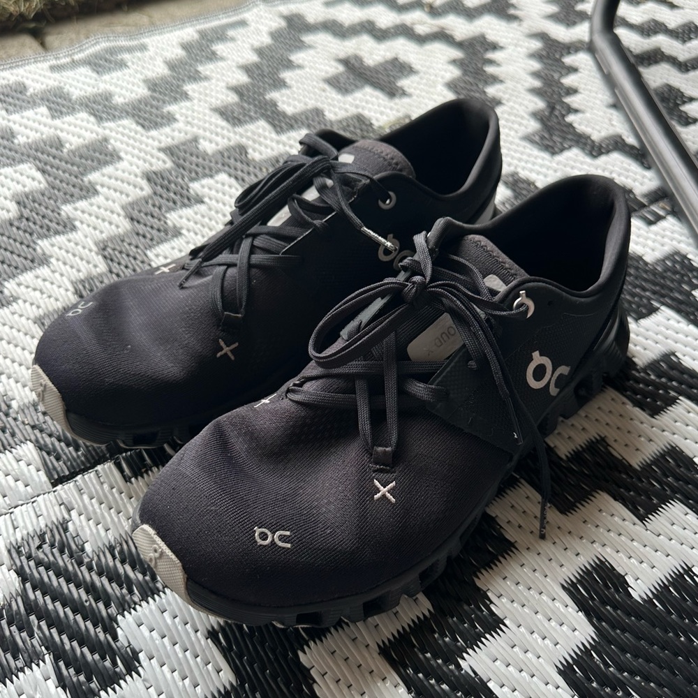 On Cloud X 3 shoes